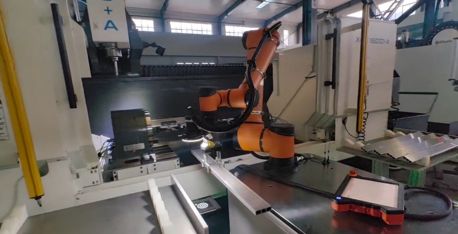 Fuweiインテリジェントコンポジットロボットは、カビ製造企業がCNCの機械加工をアップグレードするのをどのように支援できますか？