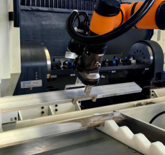ケース| FuweiインテリジェントコンポジットロボットCNC柔軟な負荷と荷降ろし